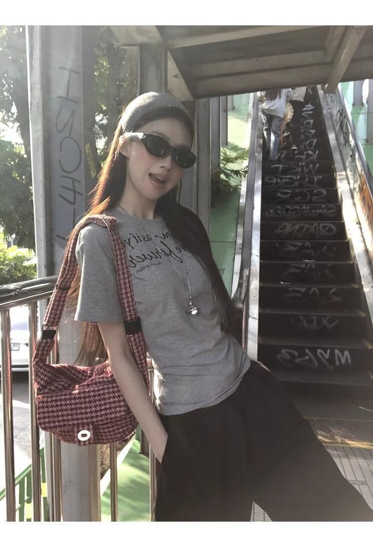 아메리칸 알파벳 회색 긍정적 인 어깨 반팔 티셔츠 여성 여름 디자인 센스 작은 대중 몸매 가꾸기 슬림해 보이는 허리 수축 달콤한 핫걸 맨위 상세 이미지 9