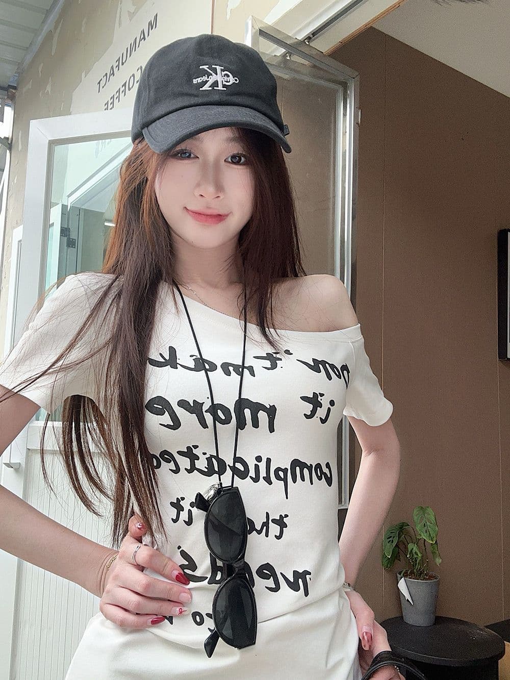 아메리칸 핫걸 바람 화이트 비스듬한 어깨 반팔 티셔츠 여성 의류 여름 디자인 센스 고유 한 허리 수축 오프숄더 맨위 상세 이미지 9