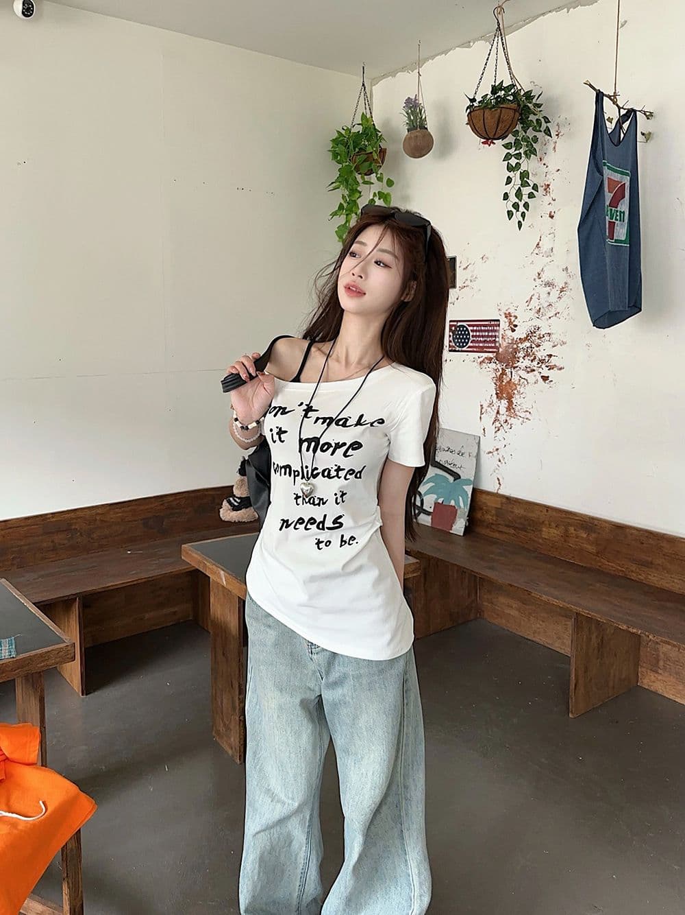 아메리칸 핫걸 바람 화이트 비스듬한 어깨 반팔 티셔츠 여성 의류 여름 디자인 센스 고유 한 허리 수축 오프숄더 맨위 상세 이미지 10