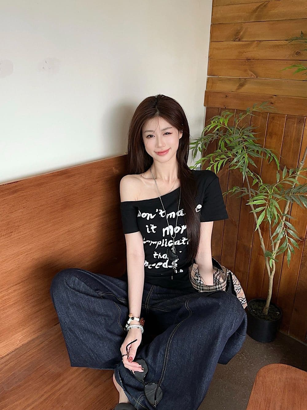 아메리칸 핫걸 바람 화이트 비스듬한 어깨 반팔 티셔츠 여성 의류 여름 디자인 센스 고유 한 허리 수축 오프숄더 맨위 상세 이미지 16