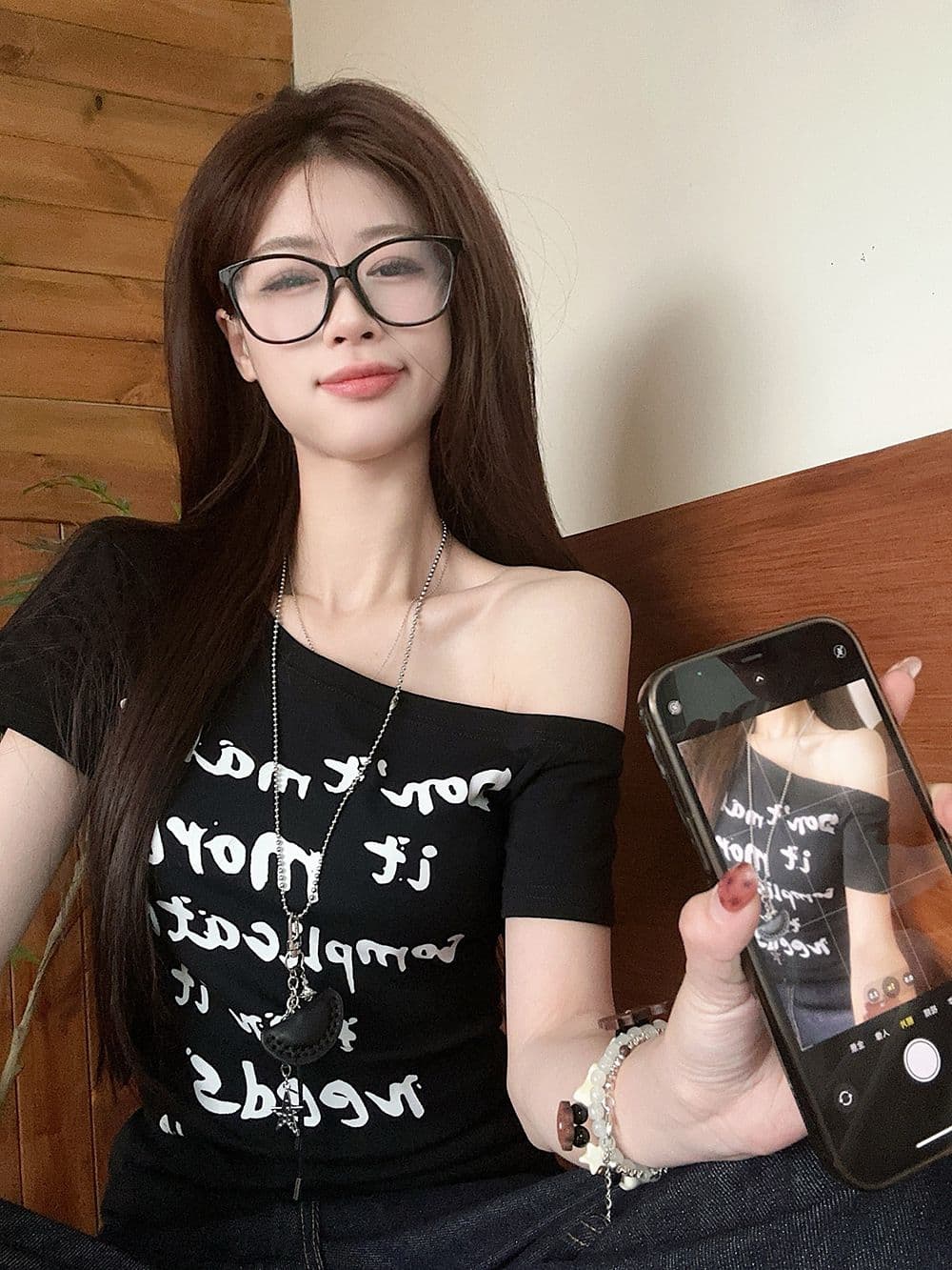 아메리칸 핫걸 바람 화이트 비스듬한 어깨 반팔 티셔츠 여성 의류 여름 디자인 센스 고유 한 허리 수축 오프숄더 맨위 상세 이미지 17