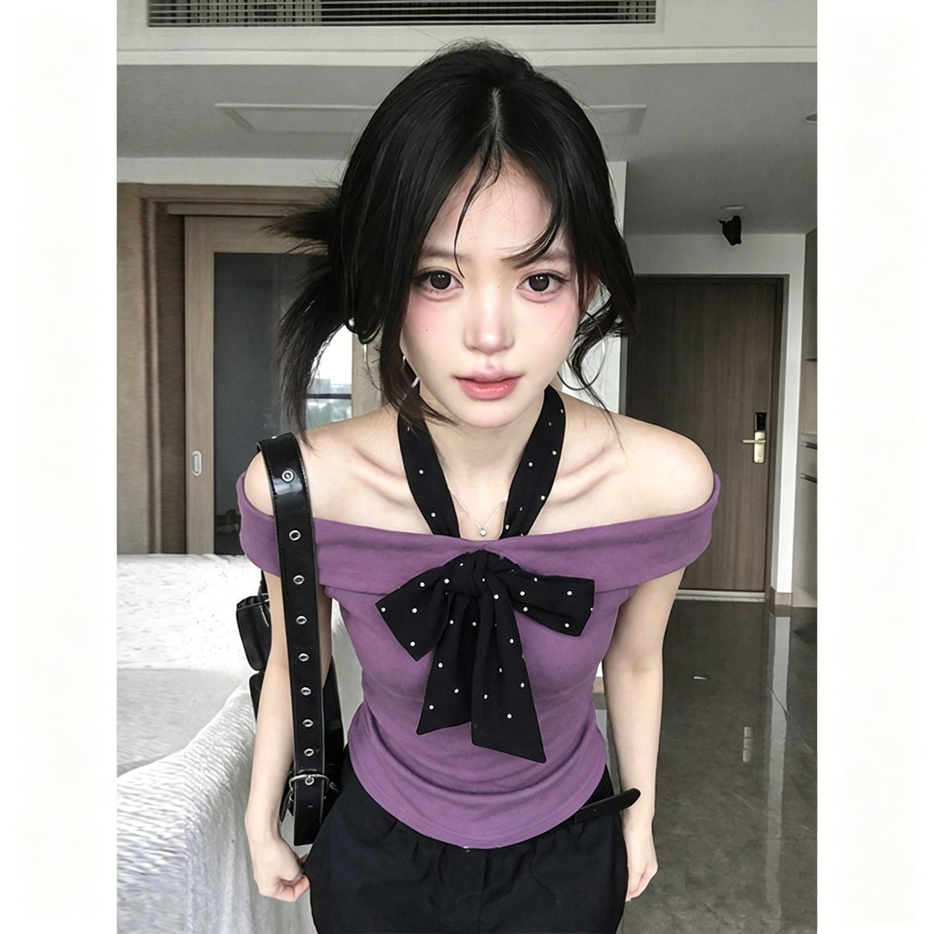 보라색 오프숄더 도트 무늬 행침 목 반팔 티셔츠 여성 여름 한 부서 고급 센스 품격 핫걸 바람 오프숄더 맨위 상세 이미지 4