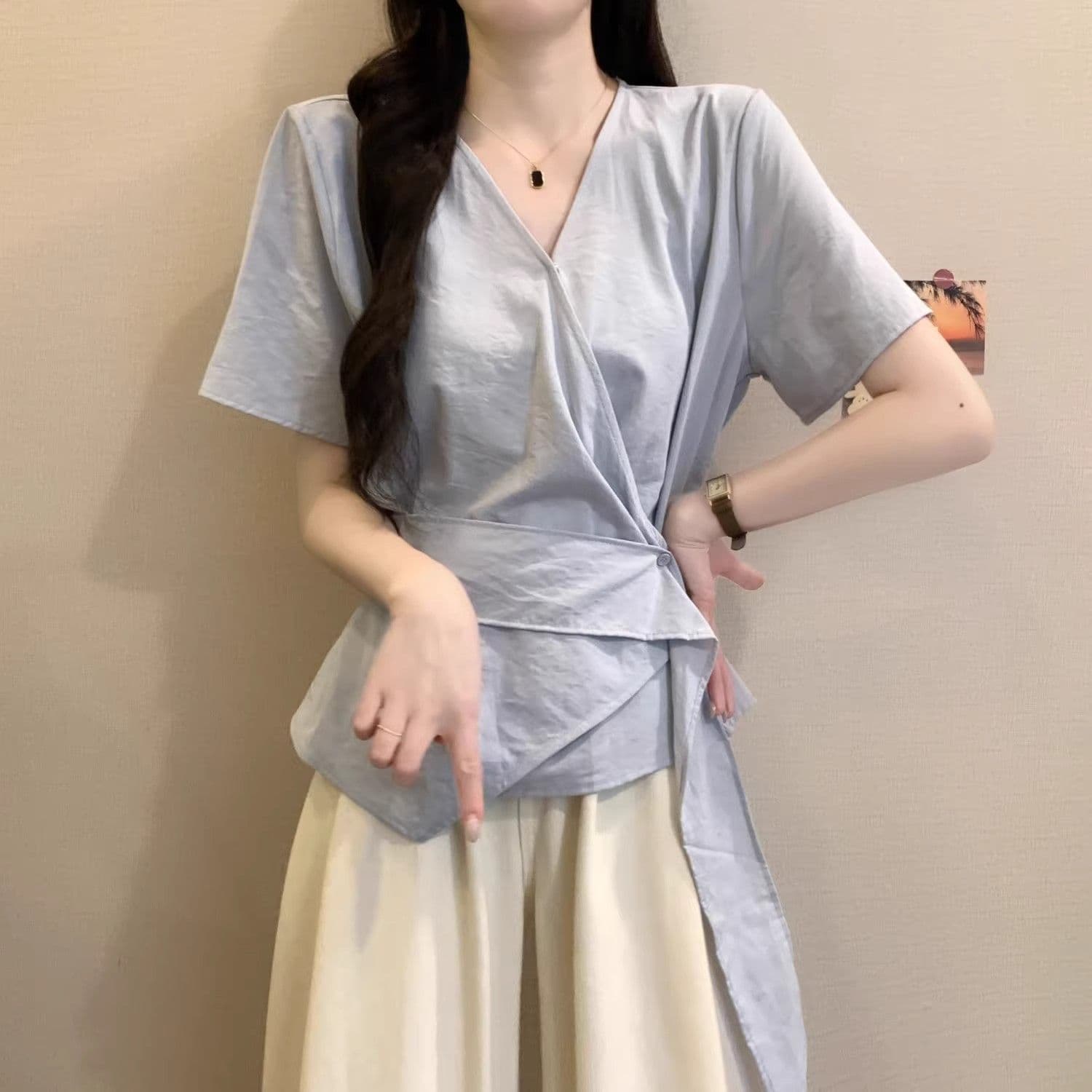 반팔 여성 셔츠 2026 년 여름 새로운 폭발 프랑스식 오픈 가디건 V넥 작은 허리 수축 불규칙 스트랩 맨위 상세 이미지 8
