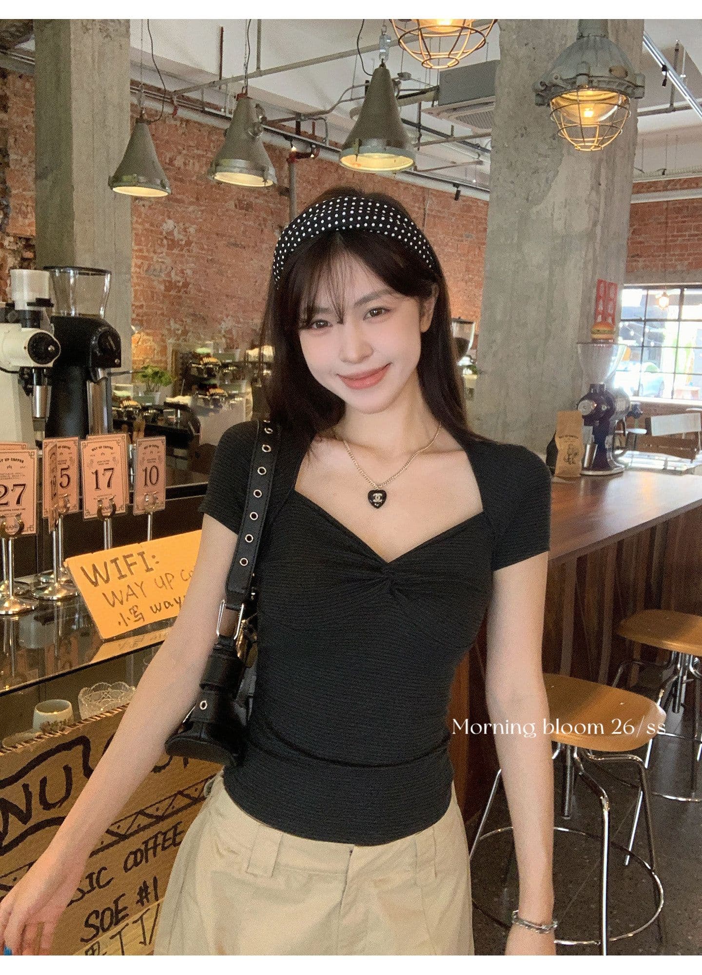 원본 것 스트라이프 V넥 비틀림 반팔 티셔츠 여성 여름 한 부서 착용 가져 가라. 작은 키 쇼트 스타일 맨위 상세 이미지 8