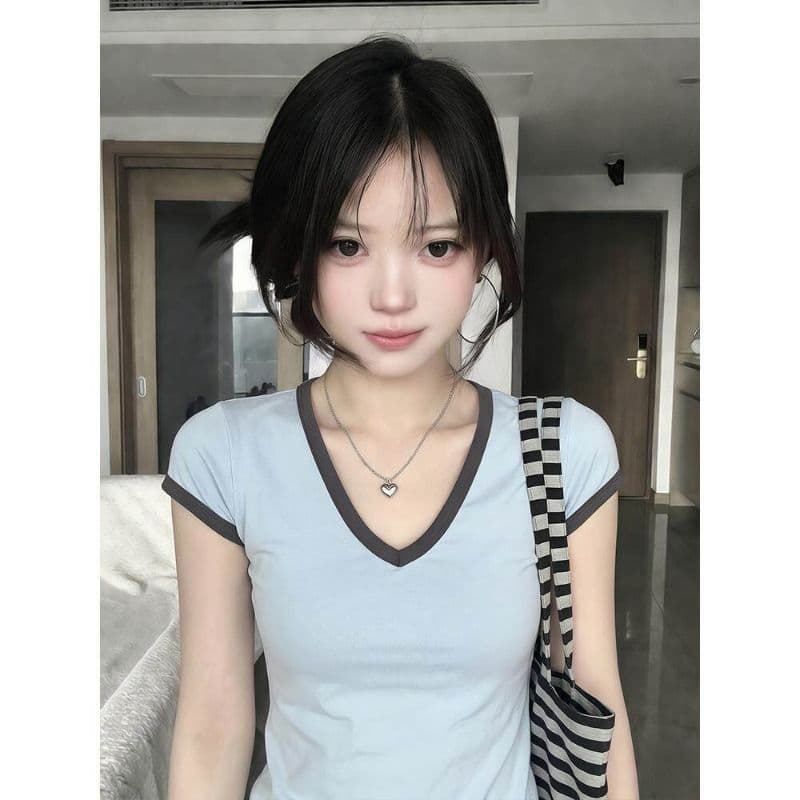 와 사고 방식 한 부서 블루 싸움 회색 V넥 페이크 레이어드 반팔 티셔츠 여성 년 여름 고급 센스 몸매 가꾸기 맨위 이미지 3