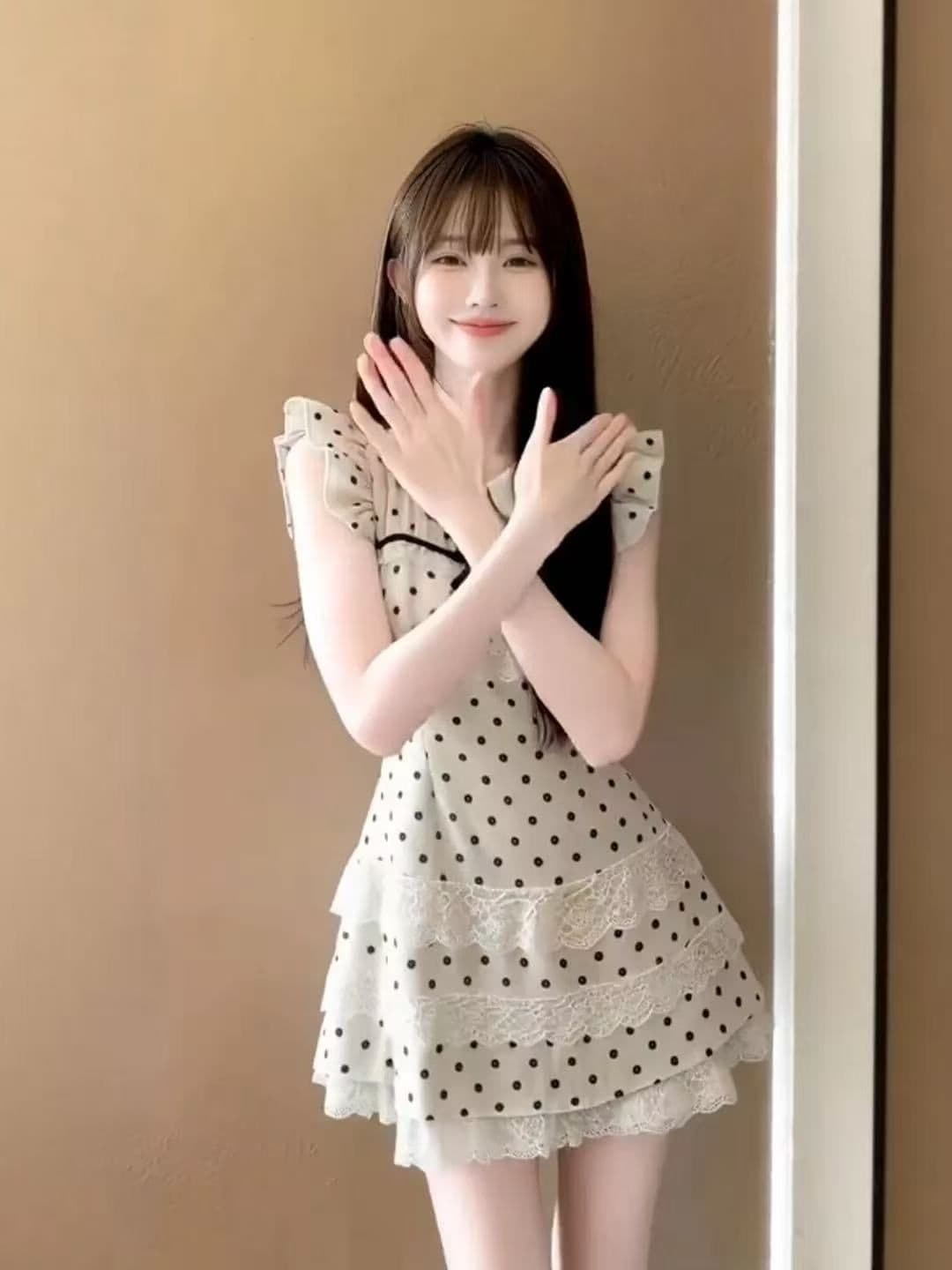 프랑스식 부드러운 바람 달콤함 도트 무늬 허리 수축 몸매 가꾸기 드레스 작은 키 아름다운 퍼프 미니 스커트 2026 년 여름 이미지 2