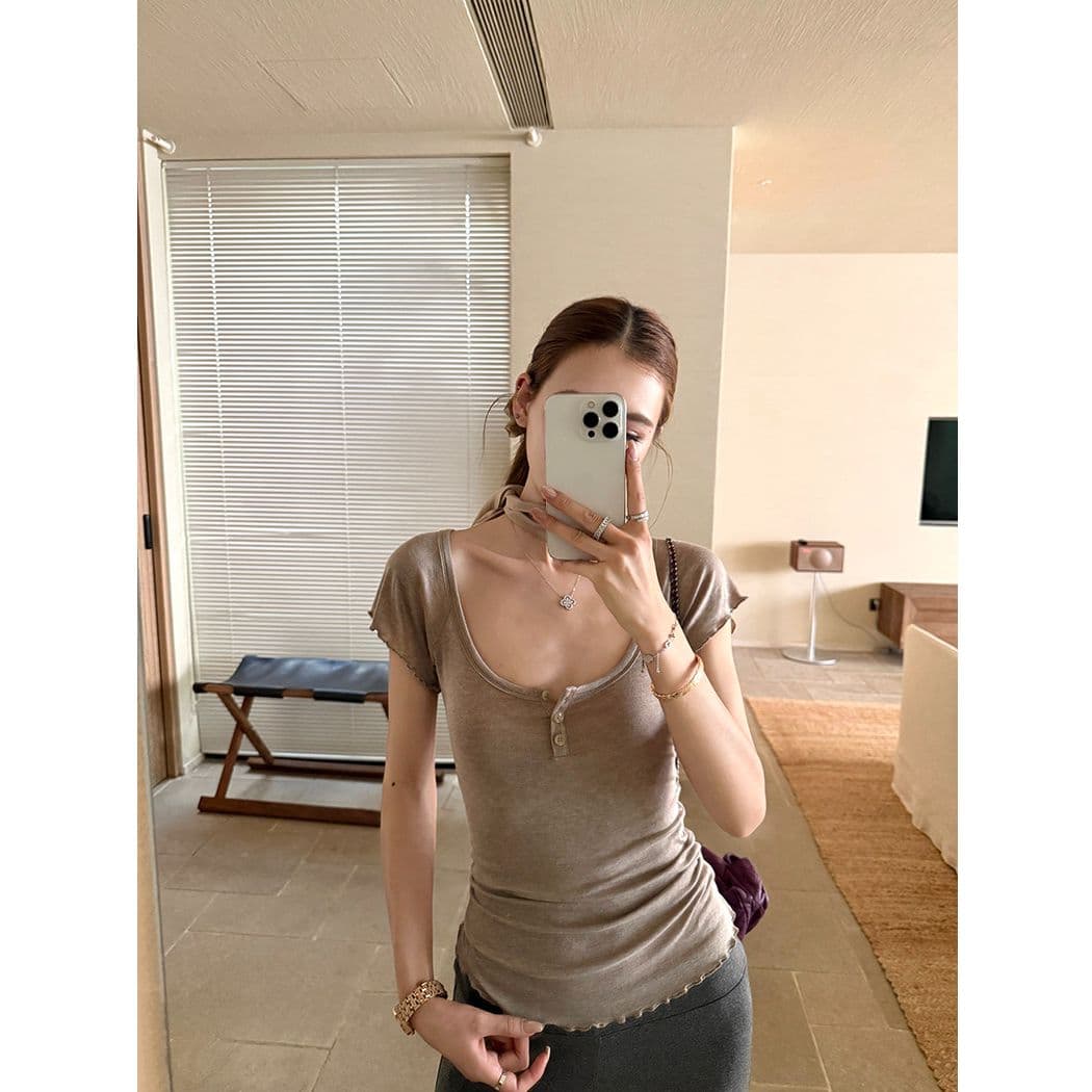 회색 u 칼라 긍정적 인 어깨 반팔 티셔츠 여성 여름 몸매 가꾸기 슬림해 보이는 미니멀리즘 다용도 맨위 한국 대외 무역 국경 간 폭발 이미지 2
