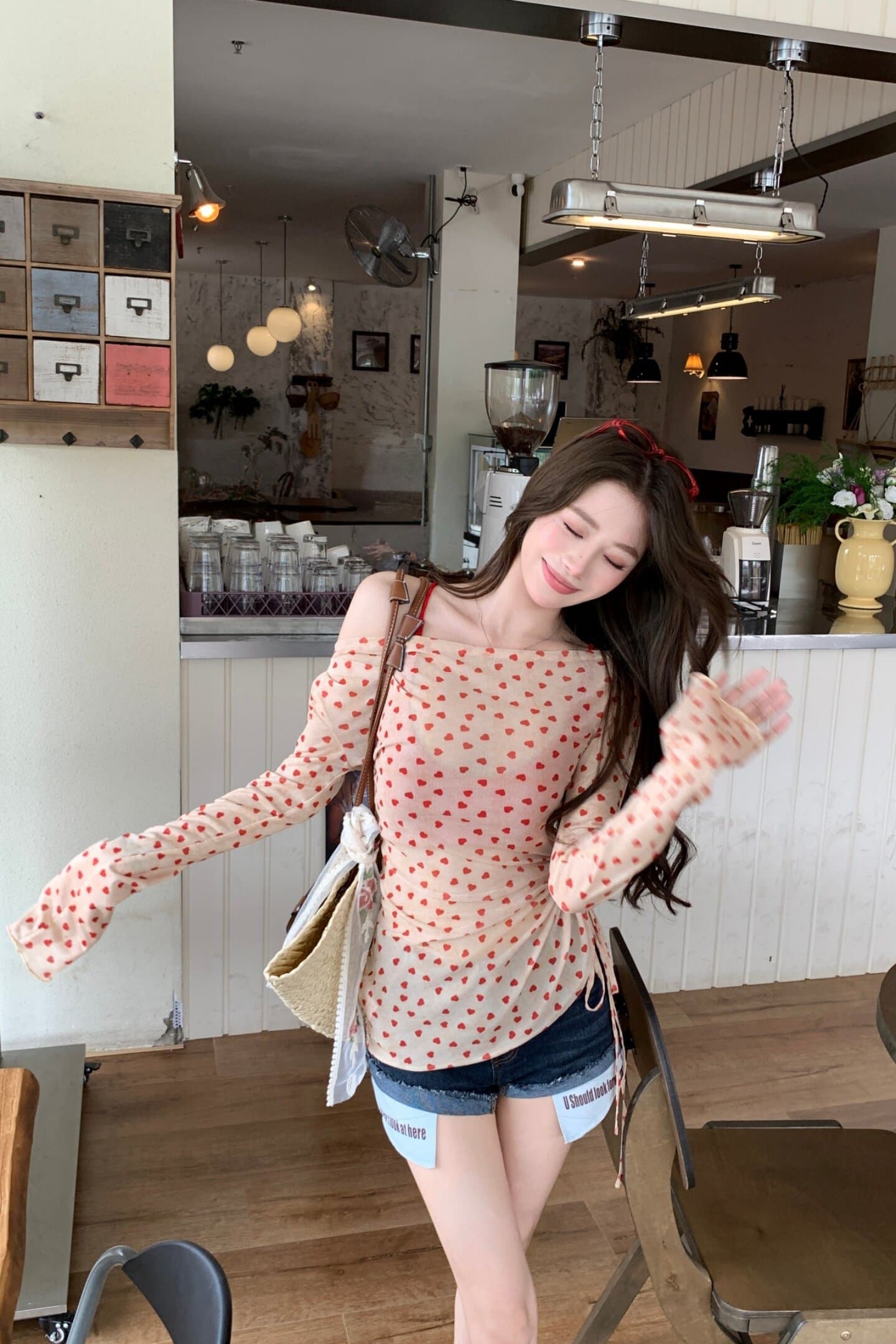 핫걸 하트 망사 티셔츠 인사이드 가져 가라. 행침 목 조끼 여성 여름 해변가 휴가 바람 태국 사람 스타일 아름다운 투피스 세트 상세 이미지 8