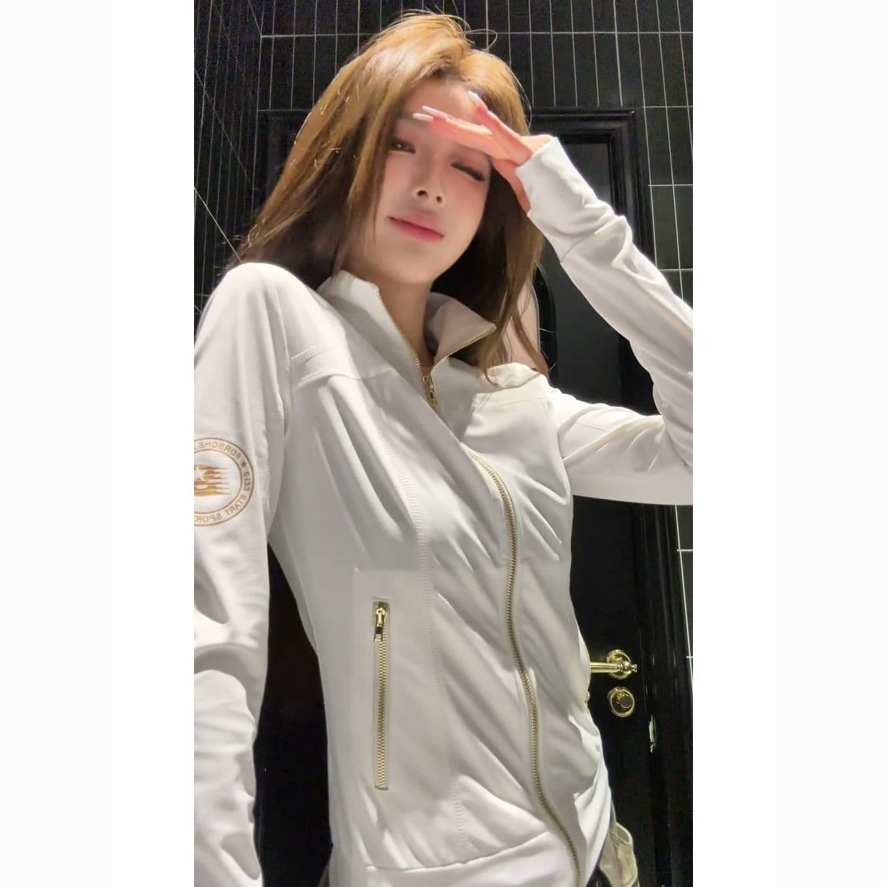 아메리칸 운동 스탠드 칼라 장미 골드 지퍼 여성 코트 새로운 몸매 가꾸기 슬림해 보이는 얇고 가벼운 자외선 차단 복 한국 대외 무역 폭발