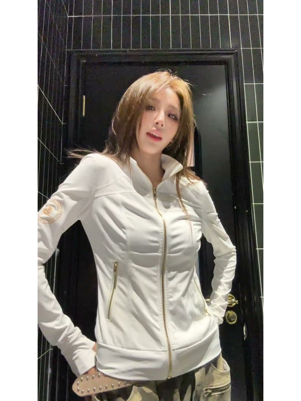 아메리칸 운동 스탠드 칼라 장미 골드 지퍼 여성 코트 새로운 몸매 가꾸기 슬림해 보이는 얇고 가벼운 자외선 차단 복 한국 대외 무역 폭발 상세 이미지 4
