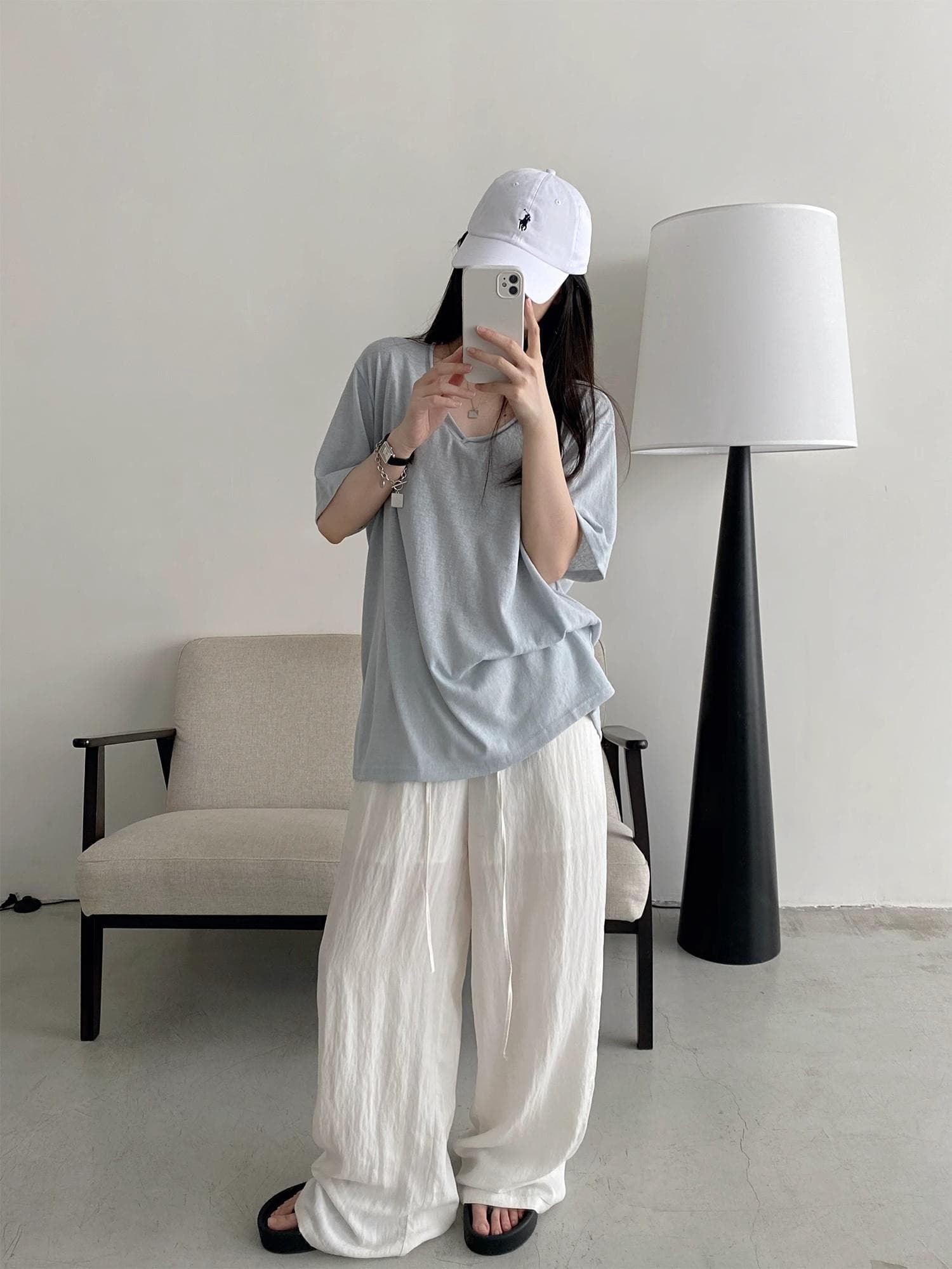 느슨함 센스 눈꽃 질감 볼륨 측면 V넥 반팔 루즈핏 느긋한 티셔츠 맨위 여성 루즈핏 슬림해 보이는 단색 여름 얇은 스타일 상세 이미지 22