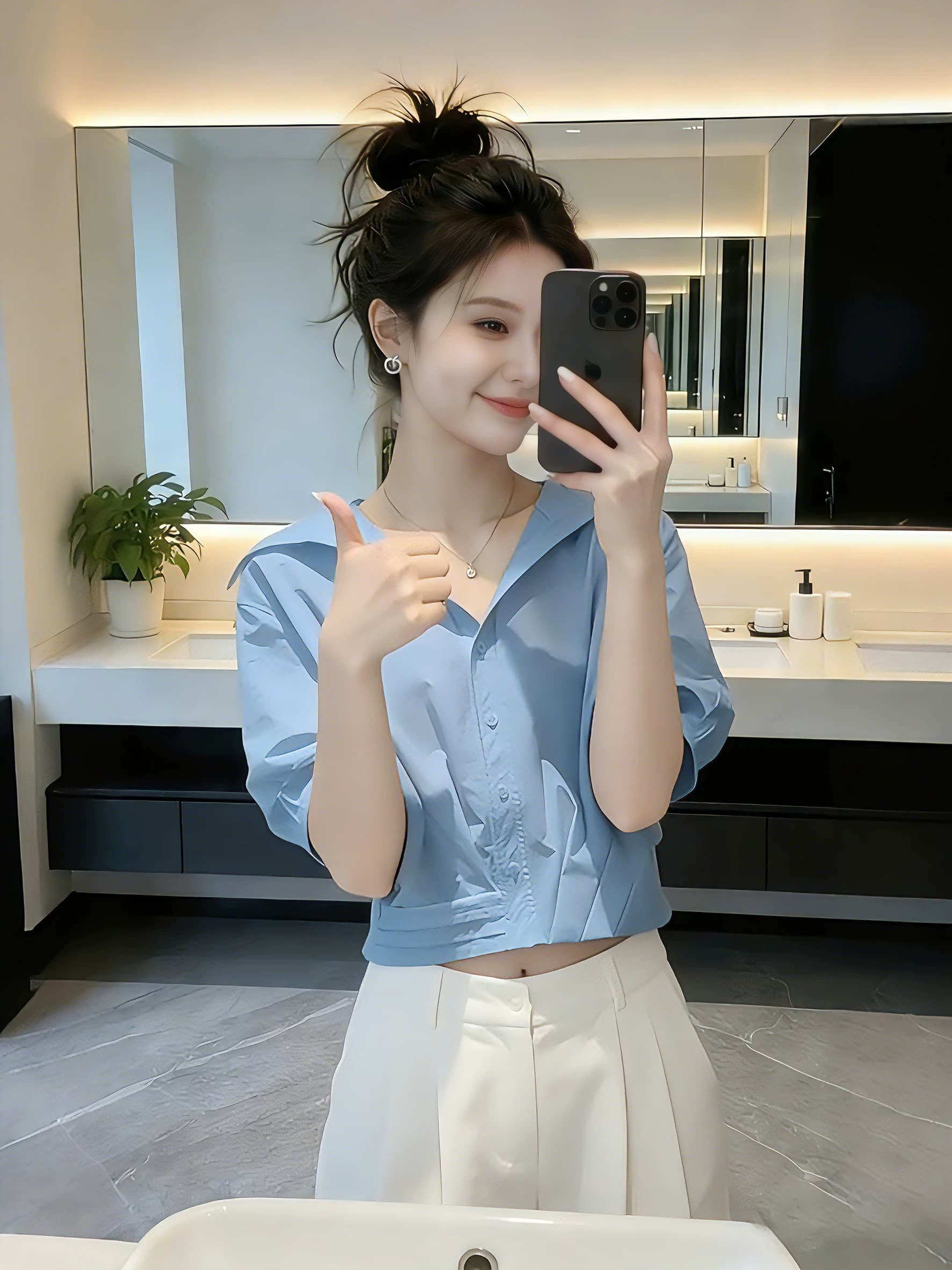 프랑스식 달콤함 품격 파란색 폴로 칼라 쇼트 스타일 여성 셔츠 여름 2026 새로운 외국 가스 연령 감소 반팔 셔츠 트렌디 상세 이미지 6