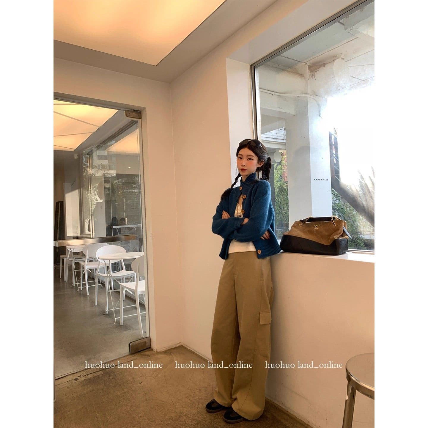 도파민 파란색 가을 겨울 새로운 스탠드 칼라 스웨터 여성 코트 루즈핏 느긋한 바람 디자인 센스 작은 대중 니트 오픈 가디건