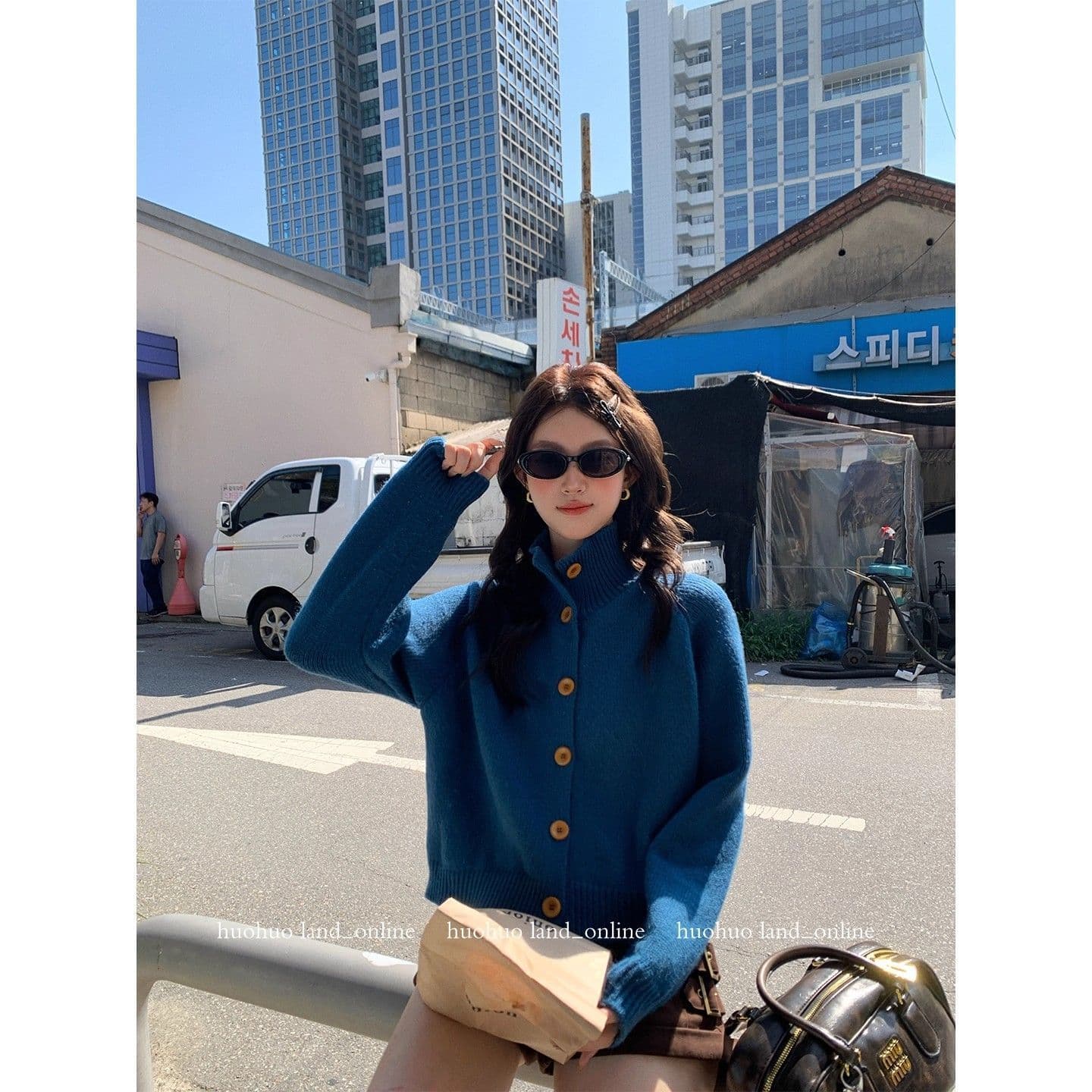 도파민 파란색 가을 겨울 새로운 스탠드 칼라 스웨터 여성 코트 루즈핏 느긋한 바람 디자인 센스 작은 대중 니트 오픈 가디건 상세 이미지 2