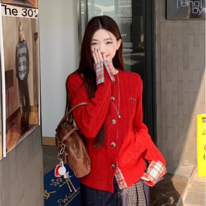 한 부서 학원 스타일 체크무늬 패치워크 커프스 꽈배기 니트 오픈 가디건 여성 겨울 새로운 고급 레트로 라운드 넥 스웨터 이미지 3