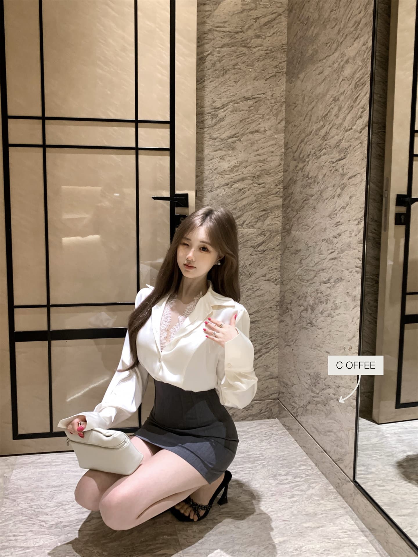 화이트 레이스 조각 긴팔 여성 셔츠 새로운 천 골드 고급 센스 빛 럭셔리 연령 감소 맨위 한국 대외 무역 상세 이미지 6