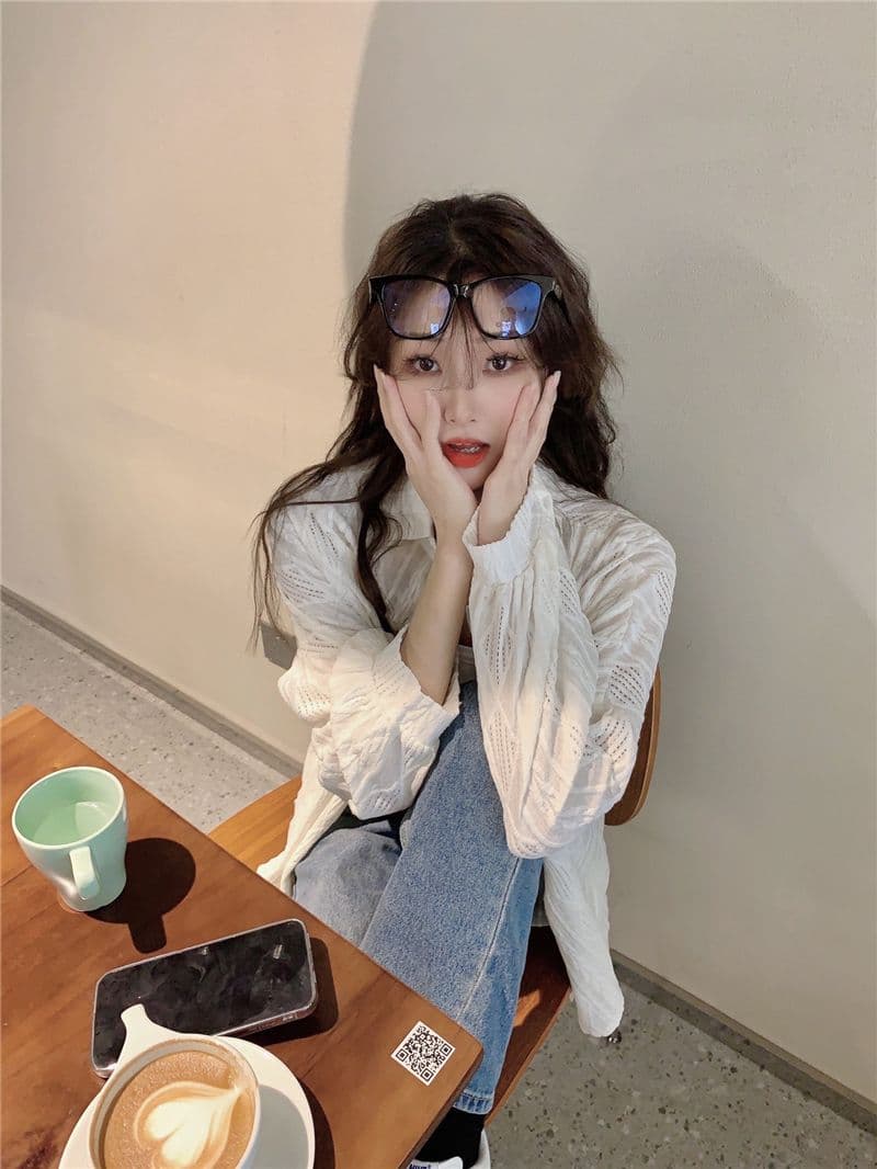 원본 품질 태양 보호 셔츠 여성 코트 봄 가을 새로운 홀로우 아웃 디자인 센스 루즈핏 중간 길이 셔츠 트렌디 의류 상세 이미지 6