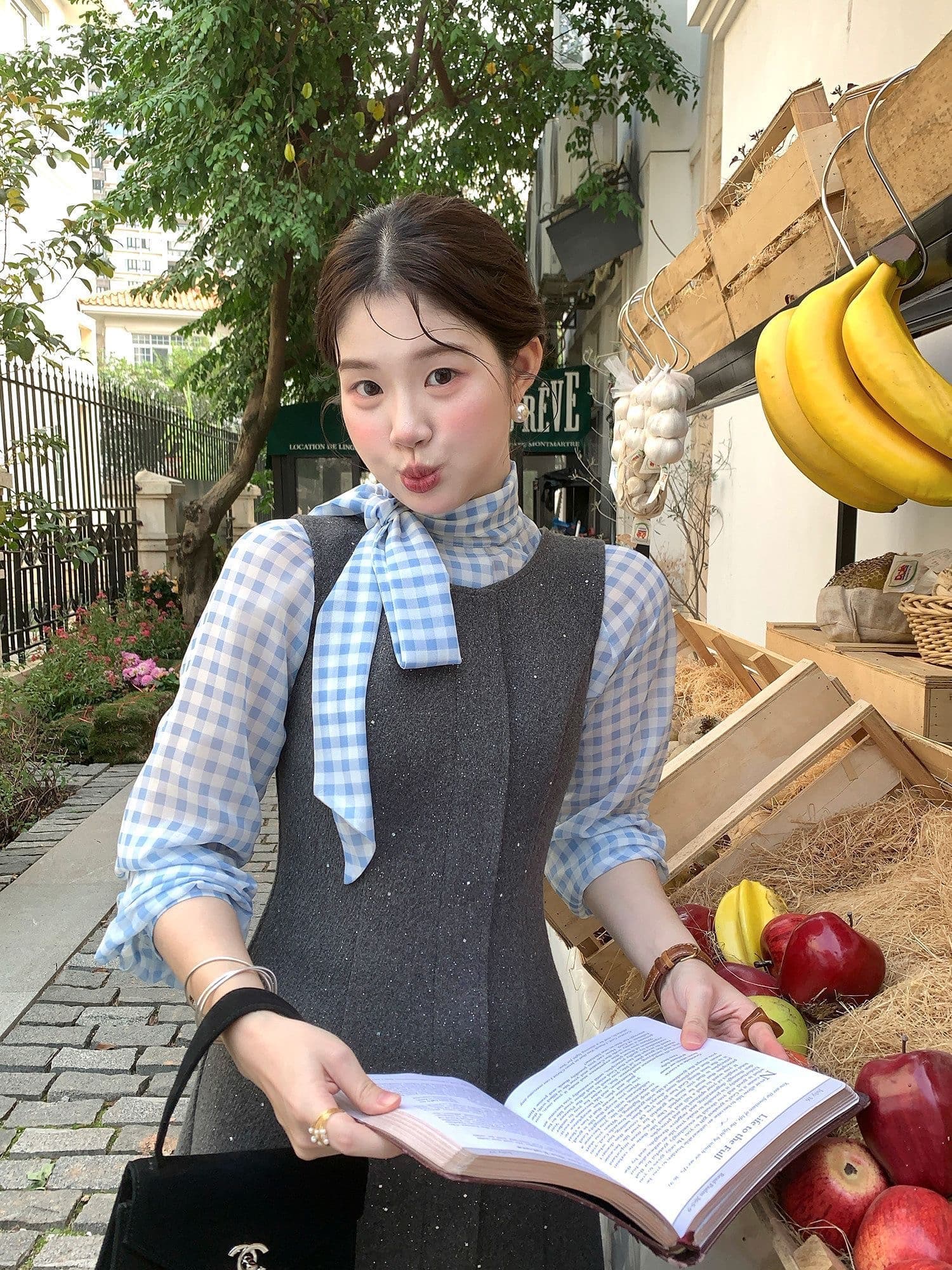 한국 스타일 다용도 블루 화이트 체크무늬 터틀넥 셔츠 슬림해 보이는 백 긴팔 여성 셔츠 나비 매듭 만나는 셔츠 몸매 가꾸기 표지 상세 이미지 3