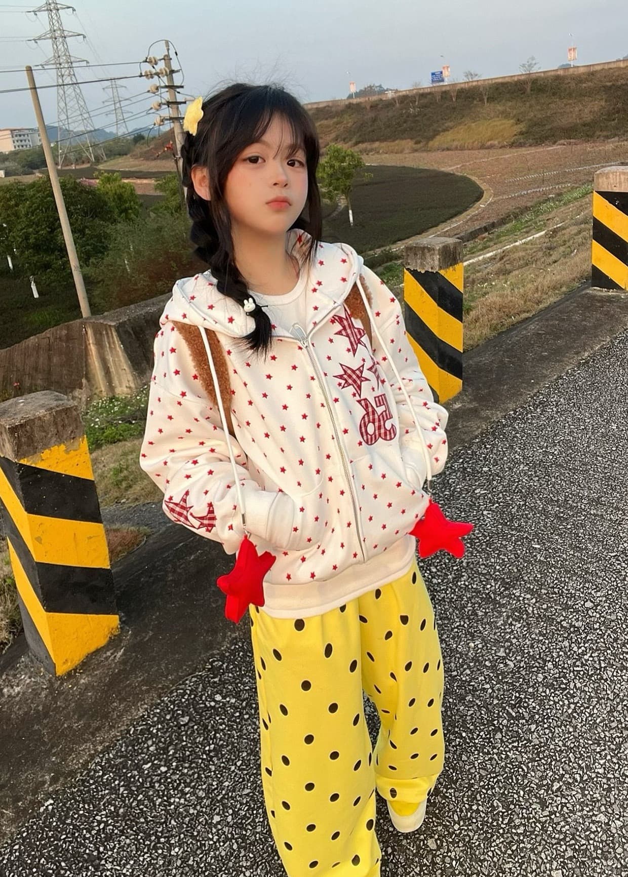 있음 선적 좋은 품질 원본 솜씨 자수 두 오각형 별 순수한 Mianhua 면 지퍼 후드티 여성 대외 무역 폭발 상세 이미지 7