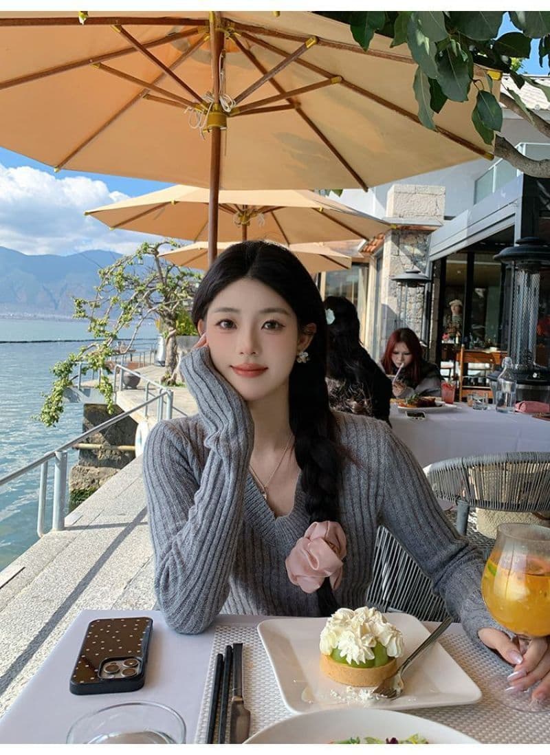 종이 사람들 느긋한 트임 소매 니트 기본 셔츠 여성 가을 새로운 다용도 V넥 슬림해 보이는 긴팔 맨위 겨울 상세 이미지 3