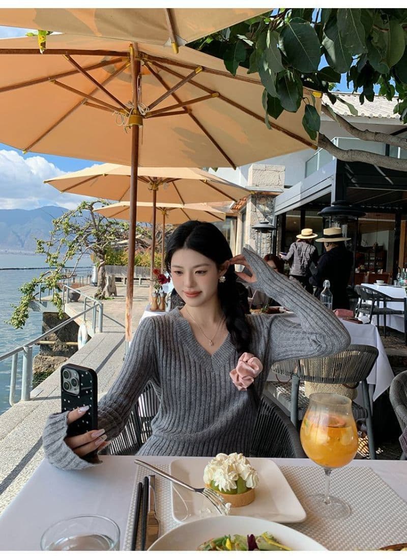 종이 사람들 느긋한 트임 소매 니트 기본 셔츠 여성 가을 새로운 다용도 V넥 슬림해 보이는 긴팔 맨위 겨울 상세 이미지 5
