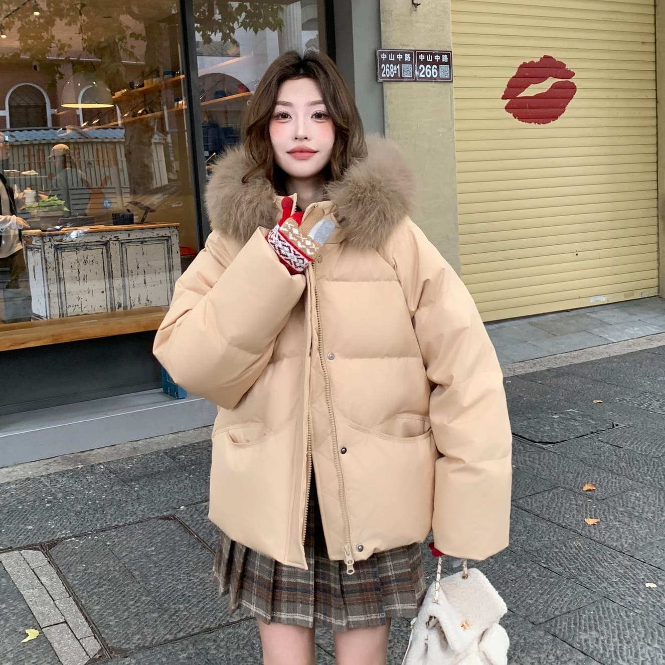 큰 모피 칼라 핑크색 후드 아래 면화 의류 여성 겨울 새로운 작은 키 달콤함 보온 클립 목화 진딧물 두꺼운 재킷 이미지 4