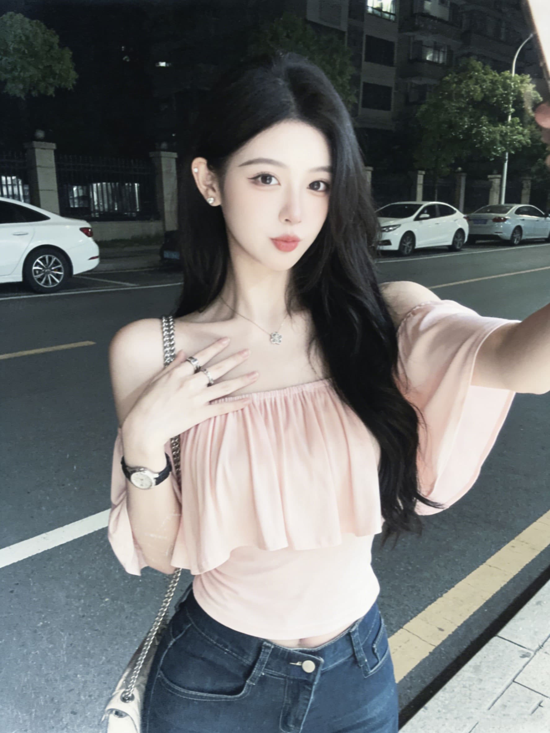 명문 여성 바람 섹시함 오프숄더 프릴 오프숄더 티셔츠 여성 여름 아름다운 핫걸 고급 센스 몸매 가꾸기 슬림해 보이는 맨위 상세 이미지 3