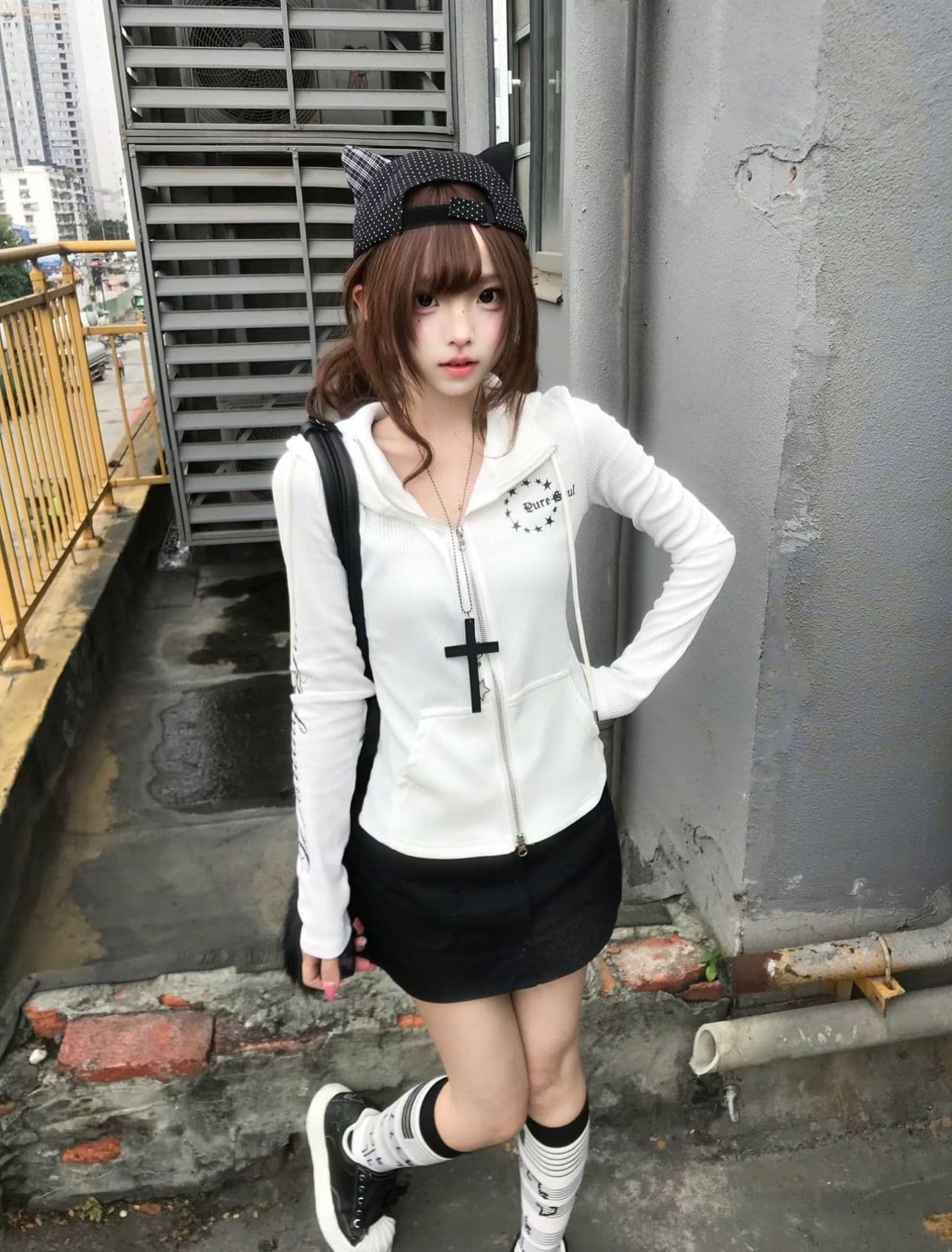 아메리칸 레트로 프린트 후드 티 스웨터 여성 이른 가을 폭발 몸매 가꾸기 달콤한 핫걸 오픈 가디건 쇼트 스타일 조수 브랜드 맨위 상세 이미지 16