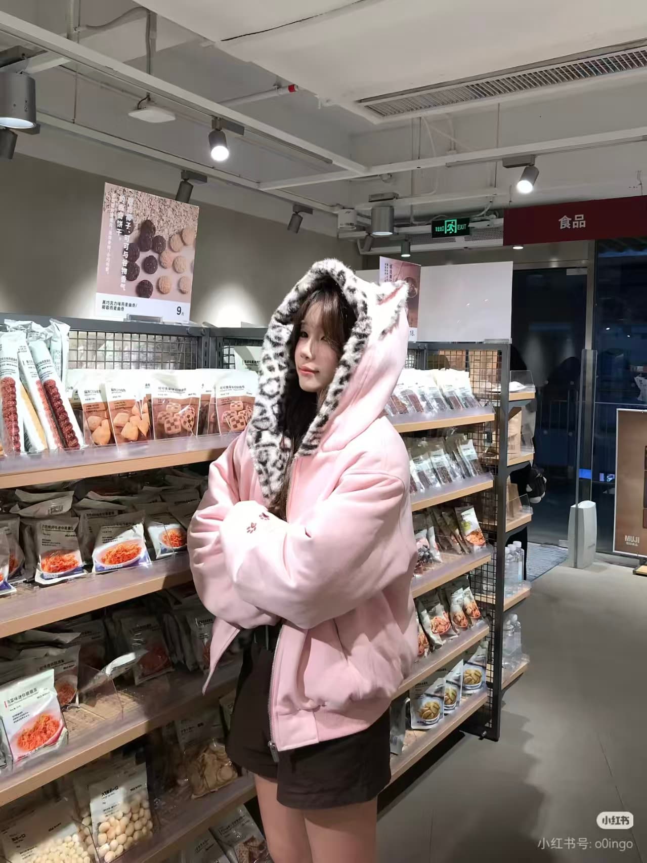 귀여운 귀 핑크색 레오파드 무늬 플리스 후드 티 스웨터 여자 가을 겨울 루즈핏 털이 있는 보온 지퍼 면 의류 재킷 상세 이미지 16
