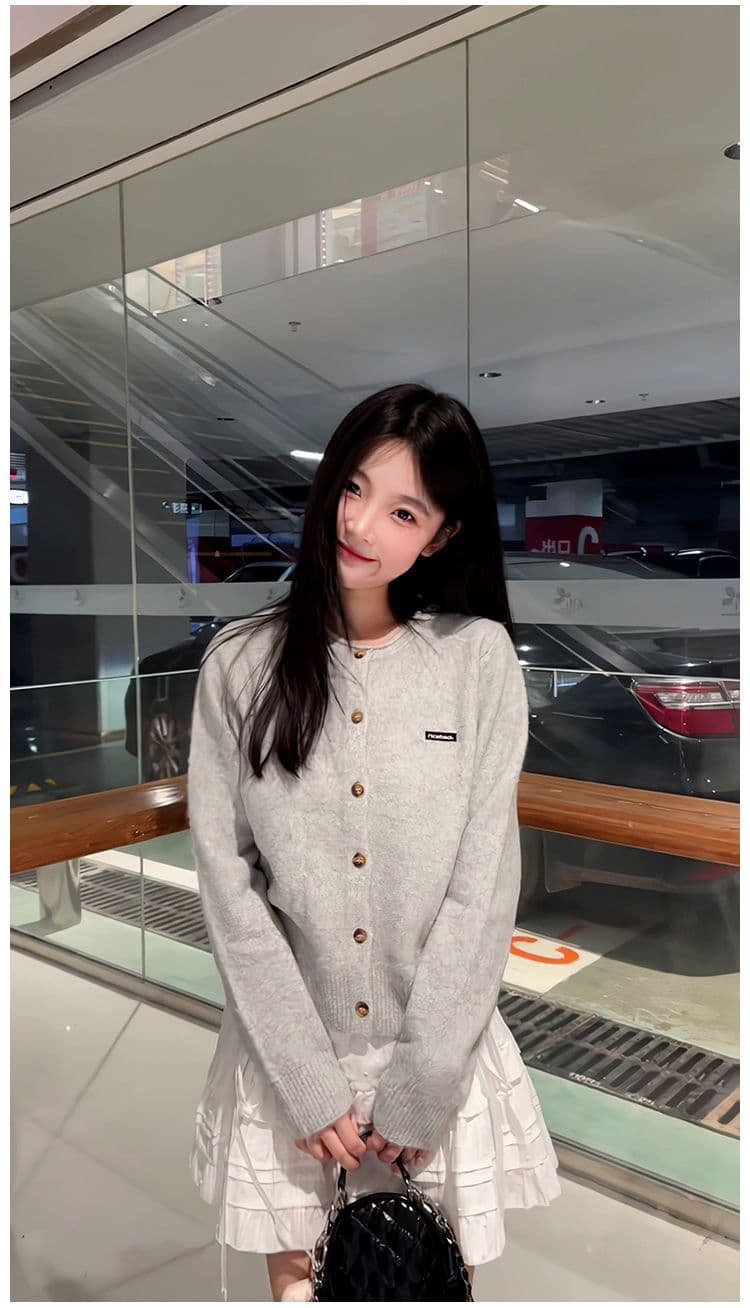 가을 새로운 패션 몸매 가꾸기 한 부서 라운드 넥 털 니트 스웨터 루즈핏 캐주얼 다용도 긴팔 스웨터 여성 코트 상세 이미지 3