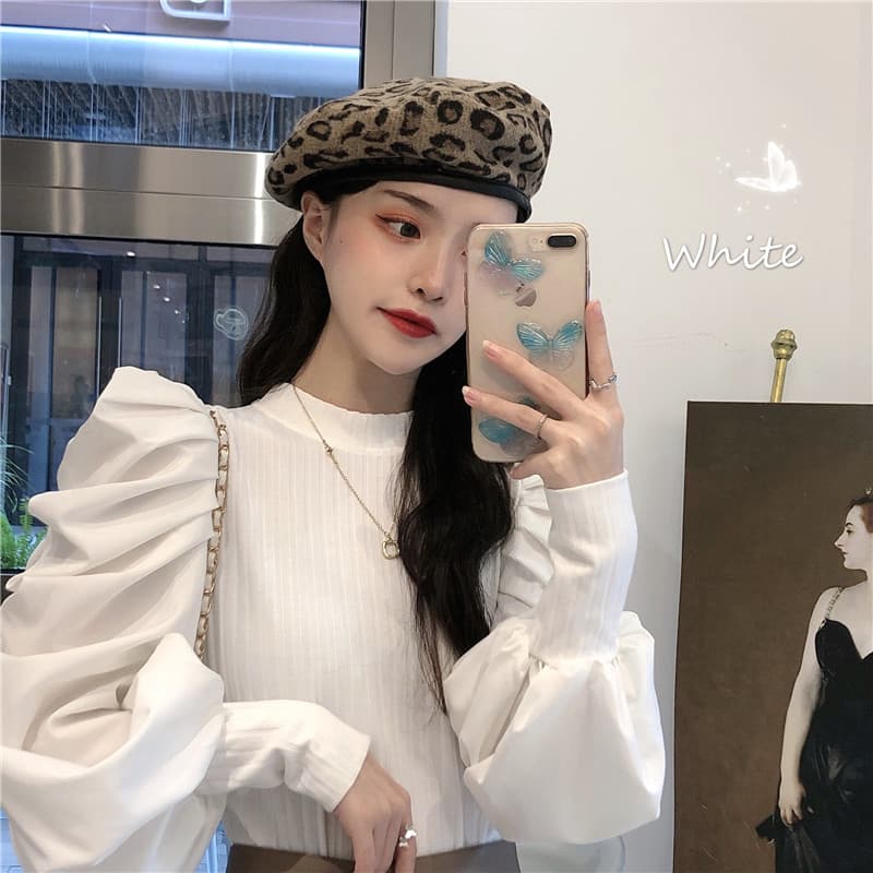봄 가을 2026 년 새로운 레트로 외국 가스 패치워크 버블 긴팔 니트 스웨터 여성 느긋한 화이트 쇼트 스타일 맨위
