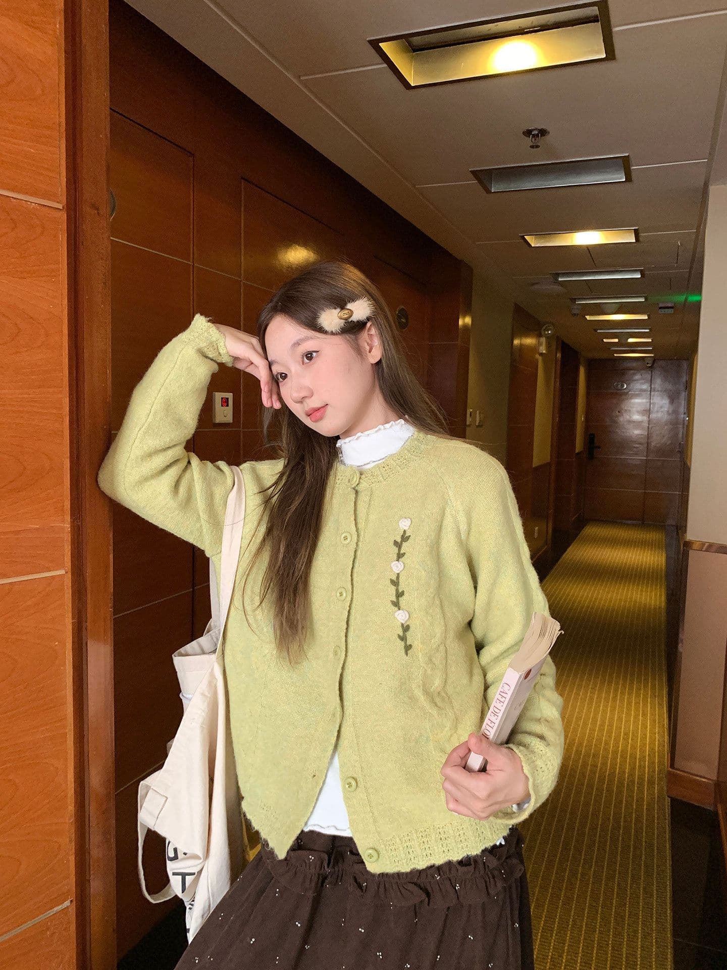 연령 감소 새로운 한 부서 부드러운 다용도 자수 부드러운 찹쌀 루즈핏 스웨터 니트 오픈 가디건 여성 셔츠 이미지 3
