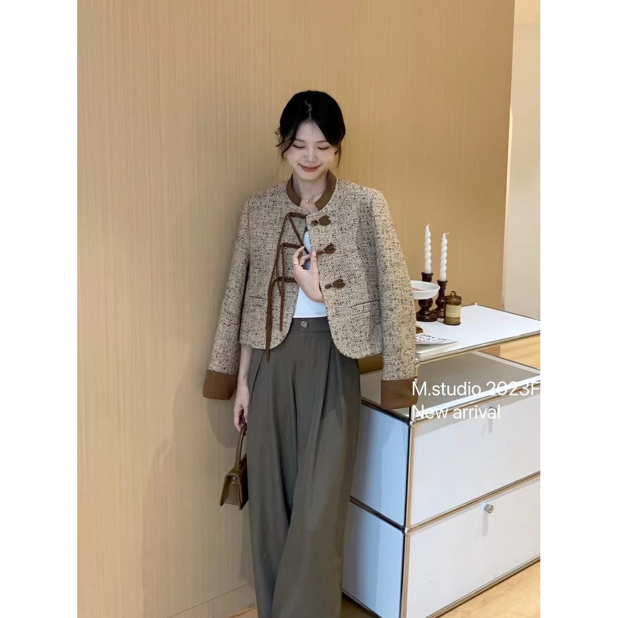 새로운 중식 단추 작은 샤넬 스타일 고급 센스 고유 한 패치워크 레트로 품격 명문 여성 올해 인기 아름다운 여성 코트 이미지 5