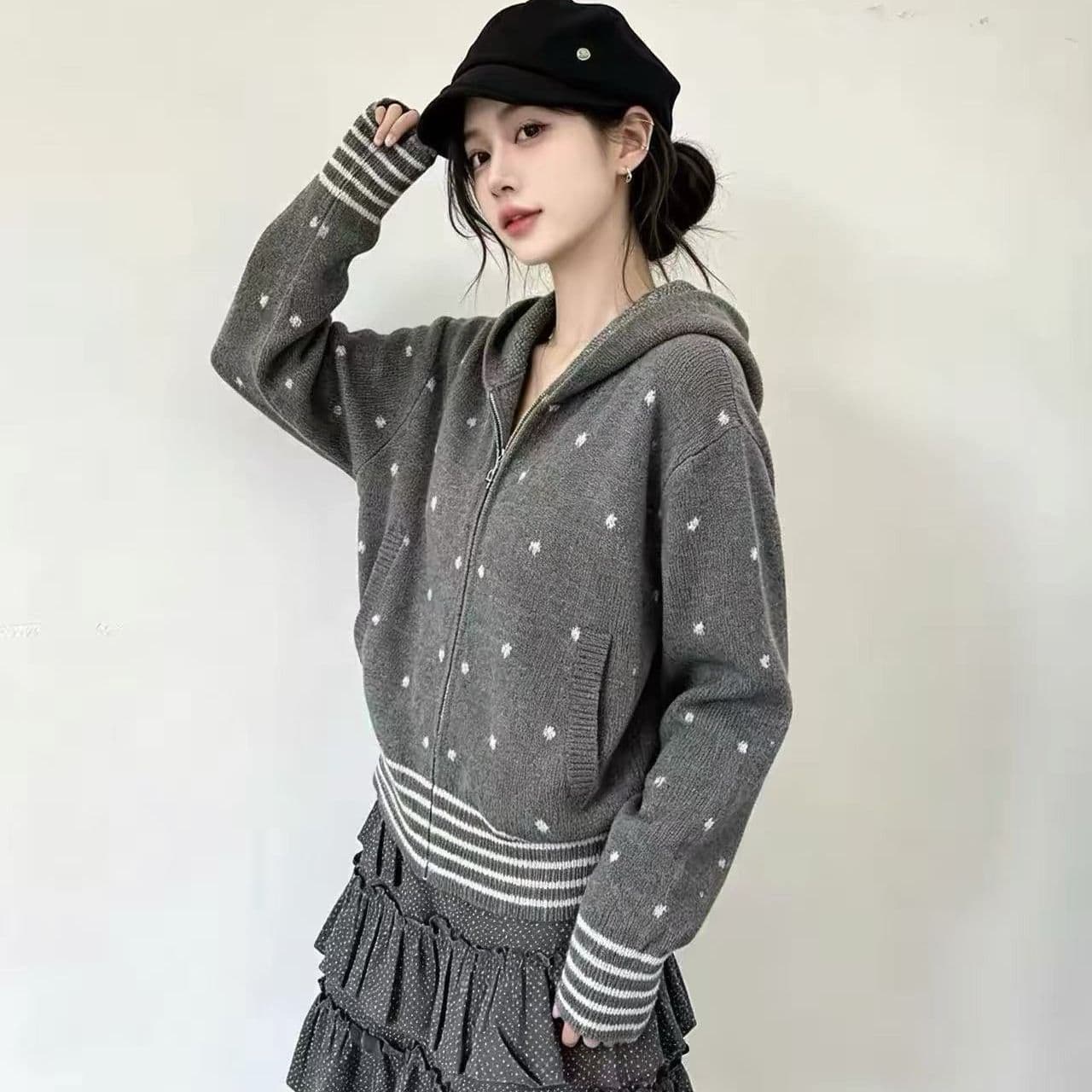 양 플러시 스웨터 여자 가을 겨울철 새로운 여자 오픈 가디건 한 부서 도트 무늬 자카드 니트 스웨터 긴팔 후드 이미지 3