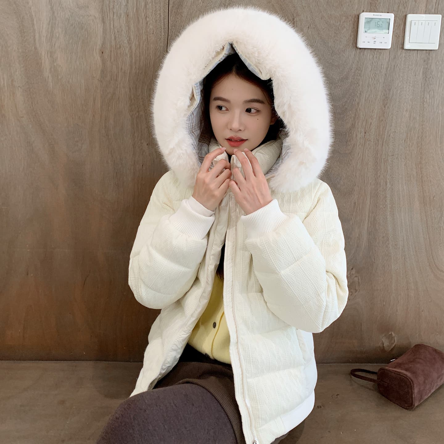 작은 키 니트 면 옷 umoumo 우 버섯 부드러운 다용도 트위스트 꽃 모직물 패치워크 후드 모피 칼라 허리 수축 면 의류 이미지 2