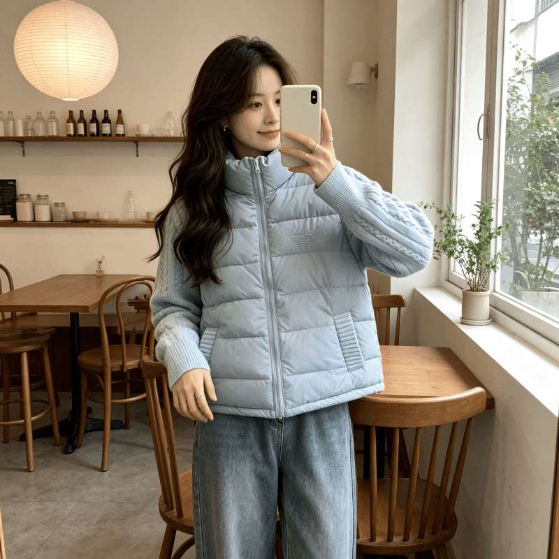 디자인 센스 니트 소매 패치워크 다운 재킷 여성 2026 겨울 새로운 작은 키 얇고 가벼운 면 옷 여성 코트