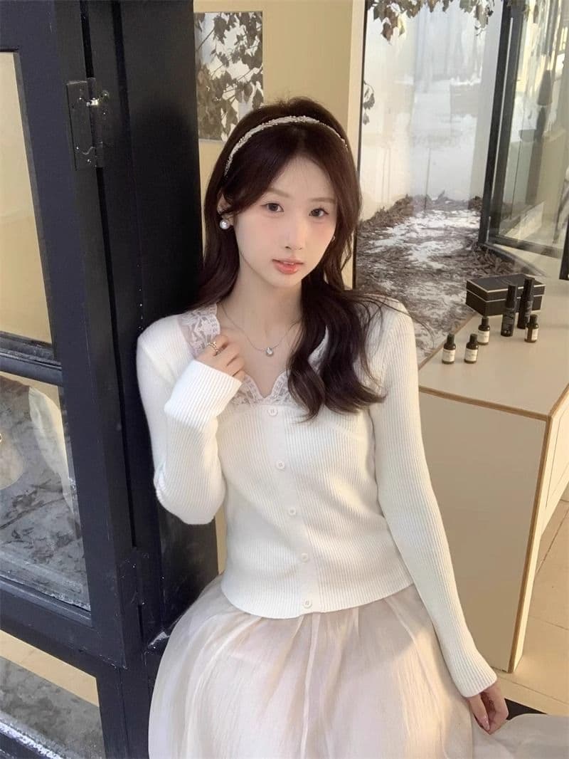 프랑스식 부드러운 바람 레이스 V넥 니트 기본 셔츠 여성 봄 새로운 몸매 가꾸기 슬림해 보이는 인사이드 가져 가라. 짧은 맨위 상세 이미지 8