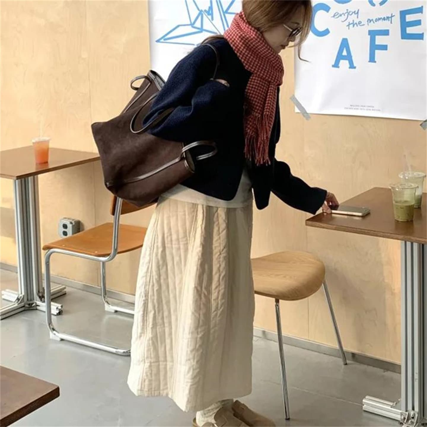 일본식 두꺼운 솜을 넣은 반신 스커트 여성 겨울 새로운 꽃밭 치마 하이웨이스트 슬림해 보이는 표지 넓적 다리 퍼프 a 단어 길이 면 치마