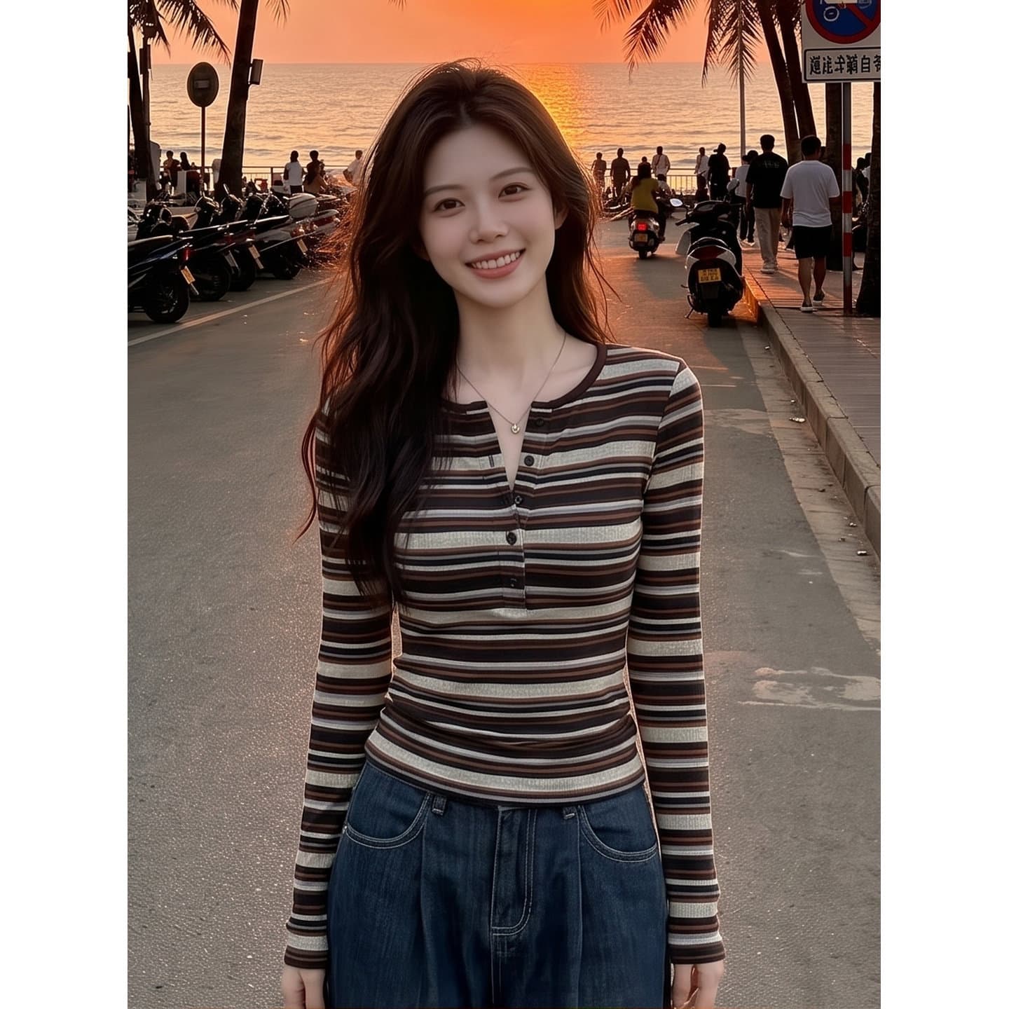 아메리칸 레트로 배색 스트라이프 반 개방 칼라 긴팔 티셔츠 여성 가을 새로운 몸매 가꾸기 슬림해 보이는 니트 맨위