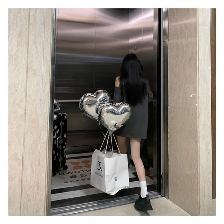 있음 선적 순면 새로운 이른 가을 루즈핏 긴팔 티셔츠 여성 순수한 욕망 디자인 센스 상세 이미지 14