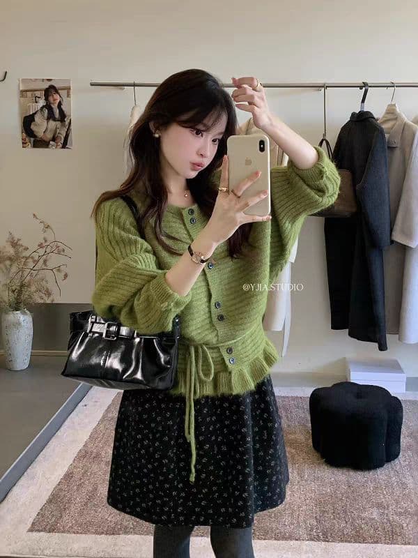 부드러운 바람 라운드 넥 허리 수축 프릴 밑단 니트 스웨터 여성 짧은 작은 키 달콤함 디자인 센스 풀오버 상세 이미지 8