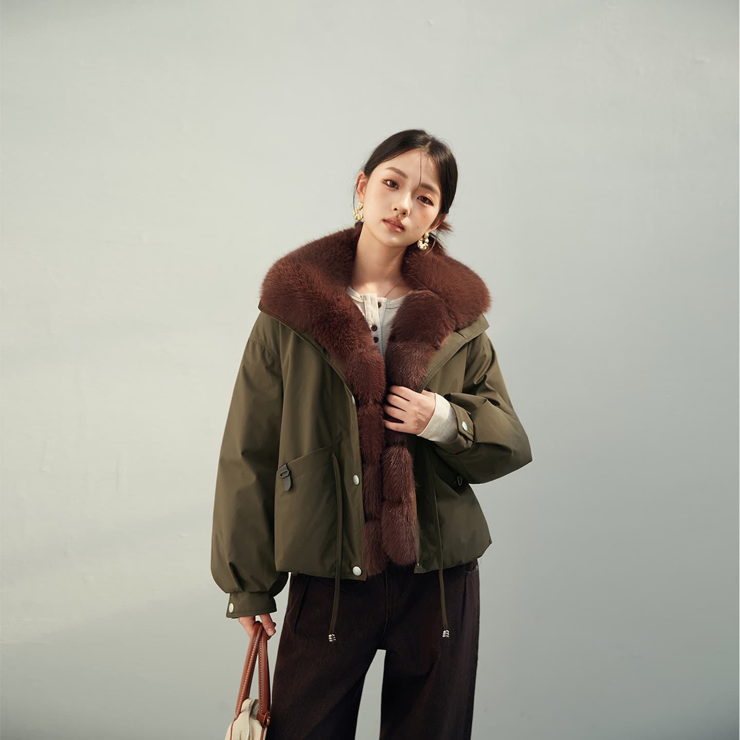 2026 새로운 모방 여우 모피 칼라 아래 면화 의류 여성 짧은 패션 루즈핏 두꺼운 Parker 세트 이미지 4