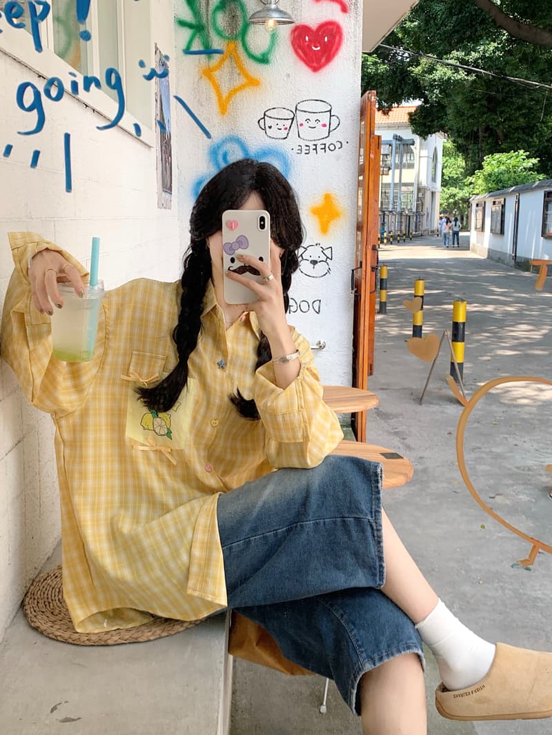 디자인 센스 색상 버클 체크무늬 긴팔 여성 셔츠 2026 가을 새로운 Chic 과일 프린트 주머니 맨위 상세 이미지 3