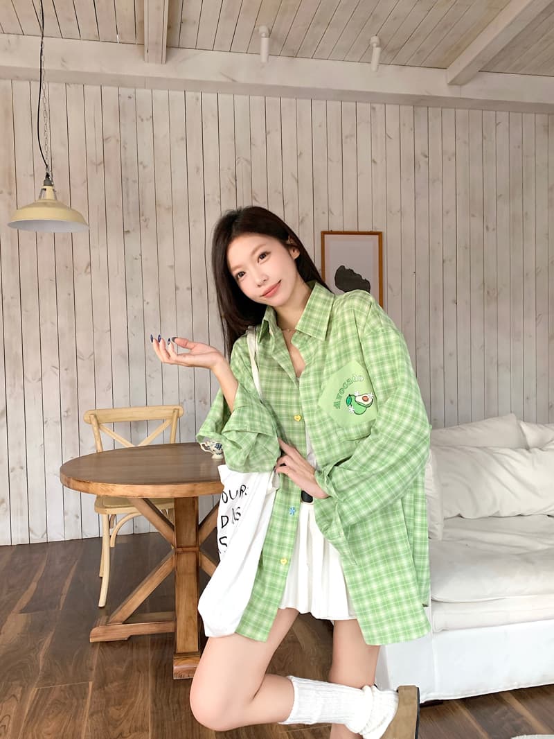디자인 센스 색상 버클 체크무늬 긴팔 여성 셔츠 2026 가을 새로운 Chic 과일 프린트 주머니 맨위 상세 이미지 5
