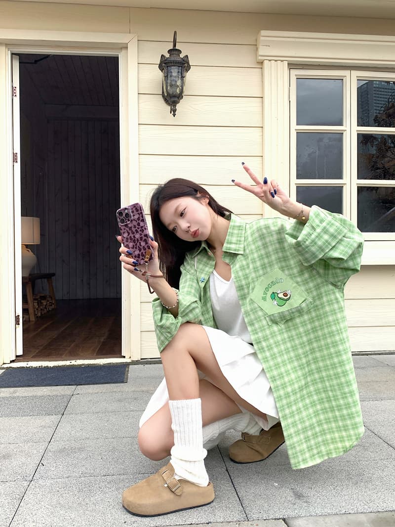 디자인 센스 색상 버클 체크무늬 긴팔 여성 셔츠 2026 가을 새로운 Chic 과일 프린트 주머니 맨위 상세 이미지 25