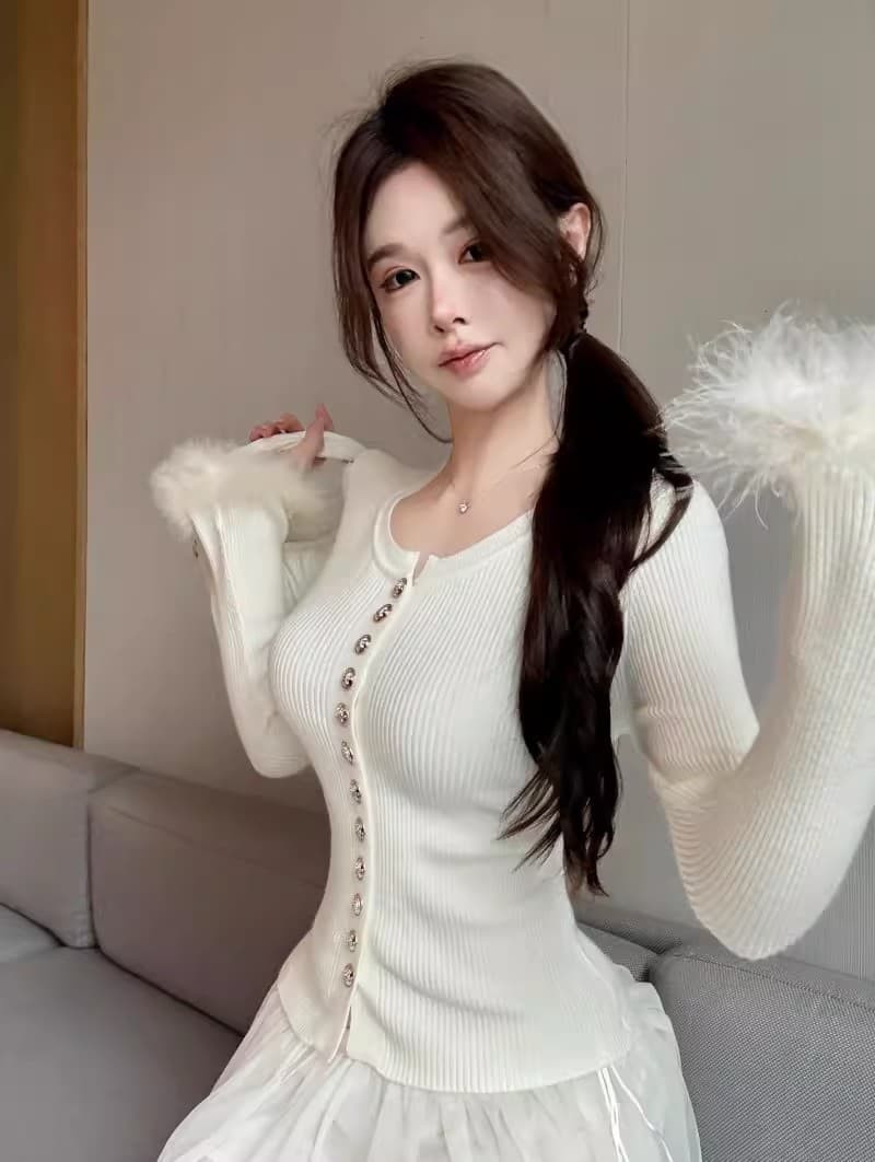 작은 대중 품격 모피 패치워크 나팔 소매 니트 오픈 가디건 여성 몸매 가꾸기 슬림해 보이는 기타 단추 디자인 센스 인사이드 잡아라. 의류 상세 이미지 3