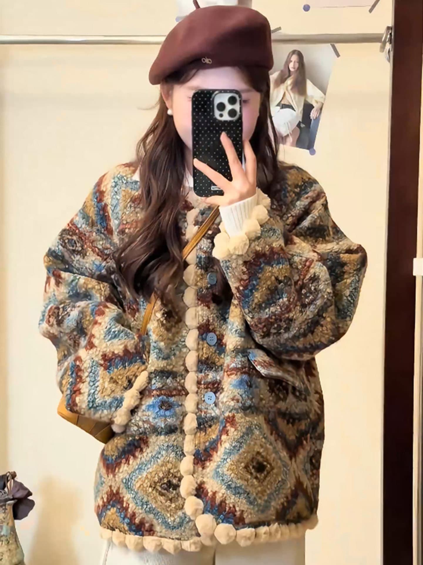 품격 레트로 공정한 섬 자카드 두꺼운 재킷 여성 의류 겨울 새로운 고급 센스 캐주얼 보온 솜을 넣은 재킷 상세 이미지 4