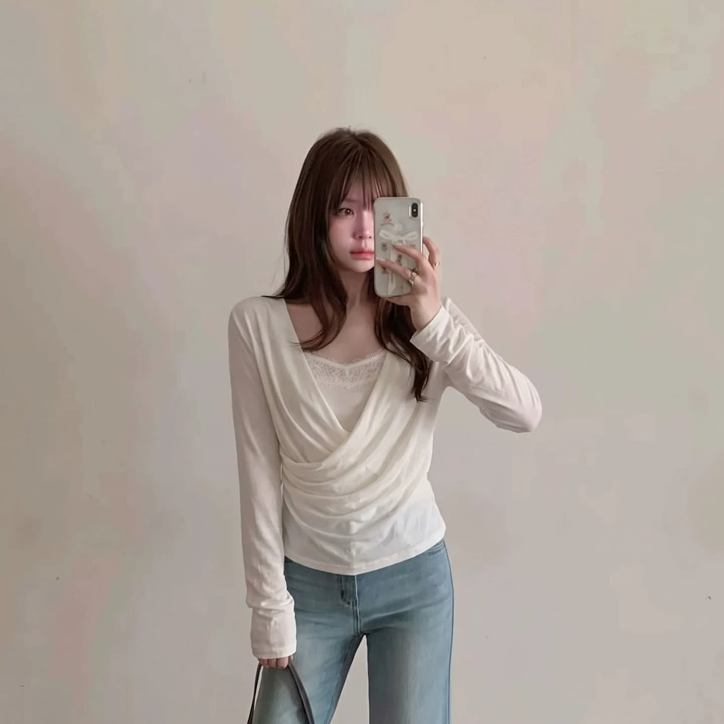 미니멀리즘 바람 흔들다 칼라 페이크 레이어드 레이스 조각 풀오버 작은 셔츠 여성 가을 새로운 핫걸 몸매 가꾸기 화이트 긴팔 맨위