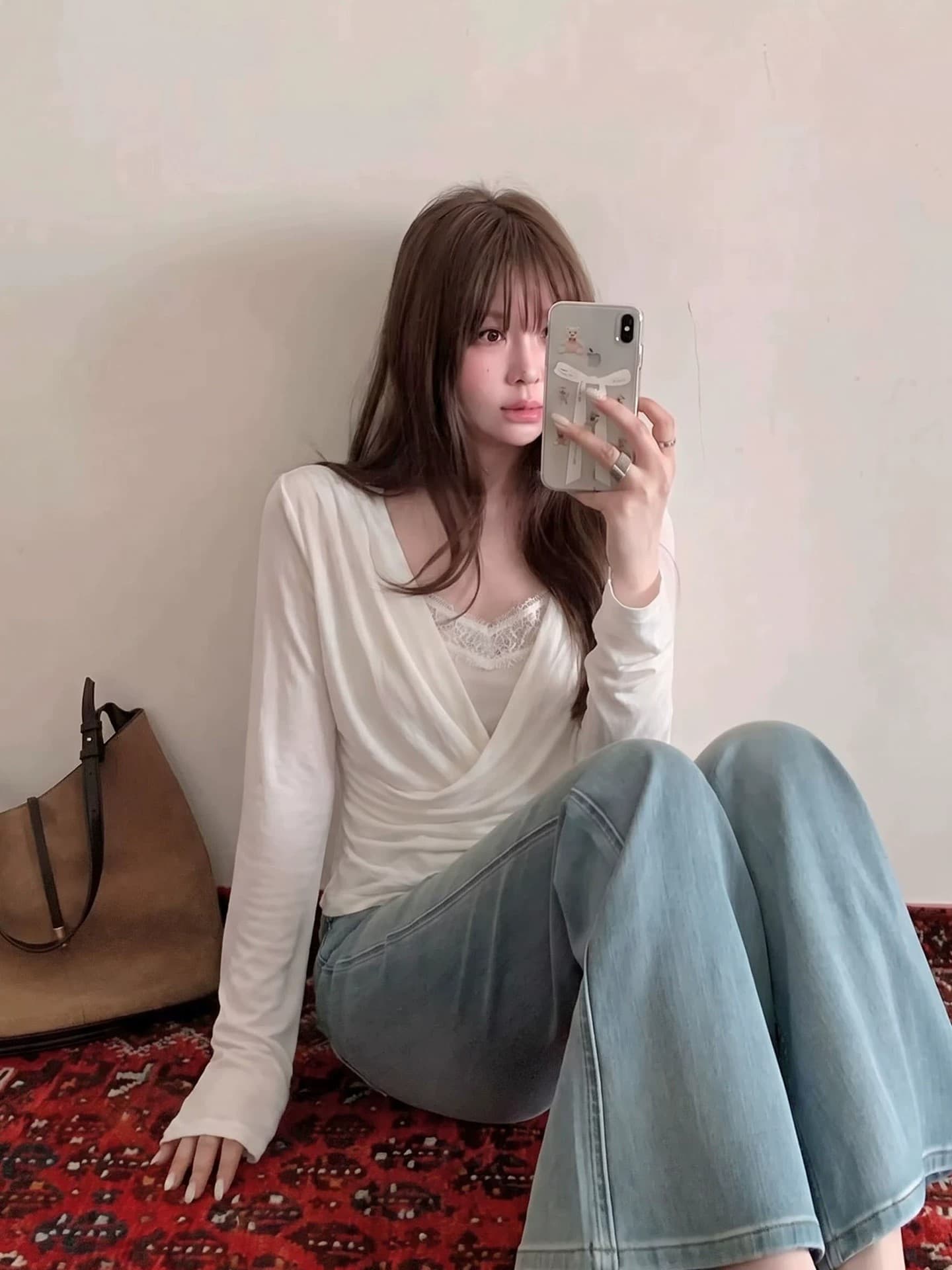 미니멀리즘 바람 흔들다 칼라 페이크 레이어드 레이스 조각 풀오버 작은 셔츠 여성 가을 새로운 핫걸 몸매 가꾸기 화이트 긴팔 맨위 상세 이미지 6