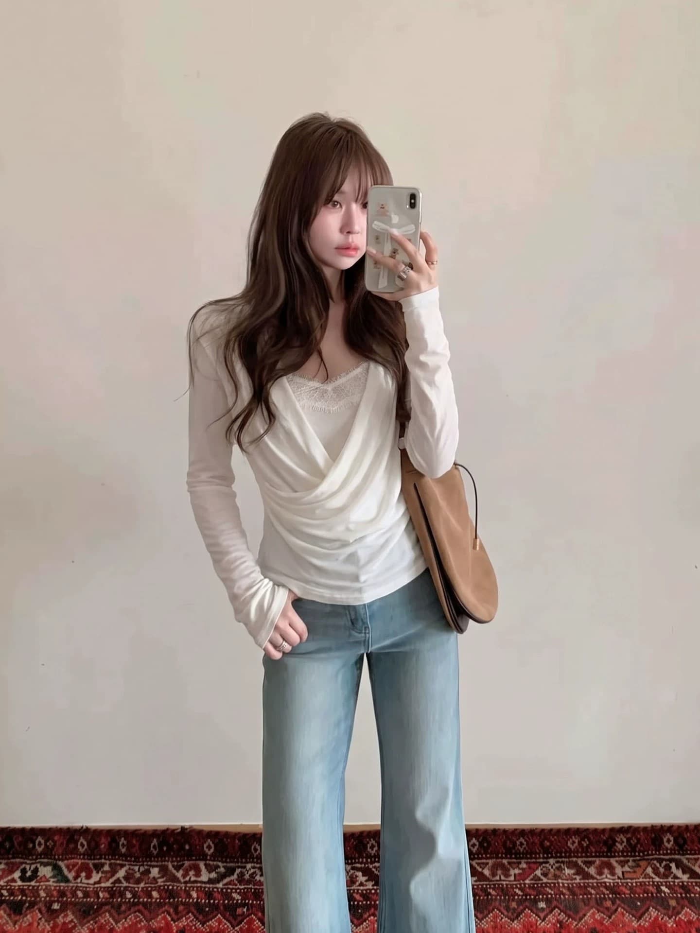 미니멀리즘 바람 흔들다 칼라 페이크 레이어드 레이스 조각 풀오버 작은 셔츠 여성 가을 새로운 핫걸 몸매 가꾸기 화이트 긴팔 맨위 상세 이미지 7